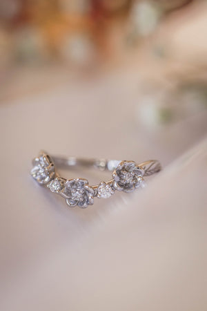 Bridal ring set with green sapphire & diamonds / Adelina - Eden Garden Jewelry™