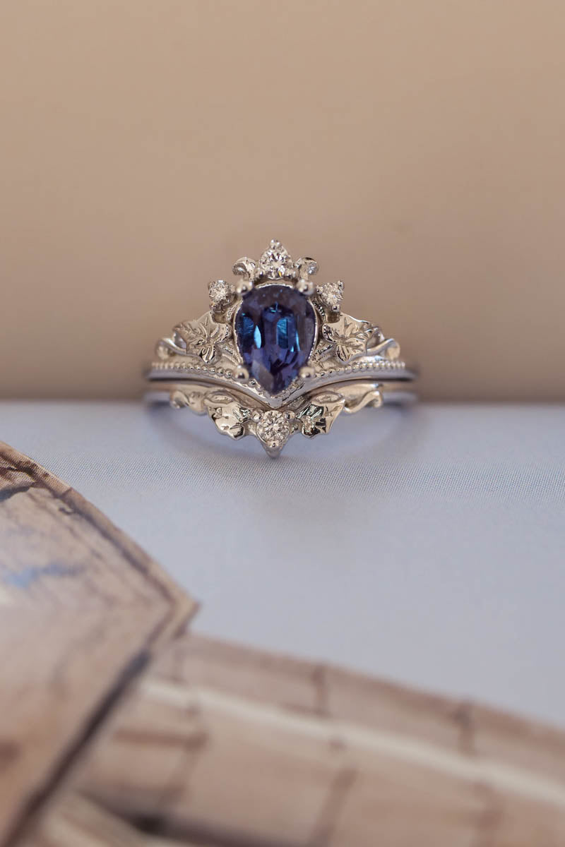  alexandrite and diamonds bridal ring set. pear cut gemstone ring
