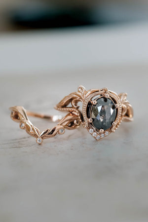 Art nouveau bridal ring set with salt & pepper diamond / Lida oval - Eden Garden Jewelry™