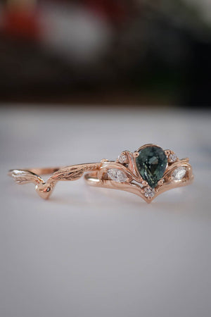 Bridal ring set with pear cut green sapphire / Swanlake - Eden Garden Jewelry™