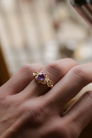 Unique engagement ring with pear cut alexandrite in rose gold 