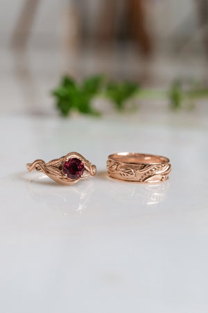 Wedding rings set for couple: nature themed band for him, leaves band with pink tourmaline for her - Eden Garden Jewelry™