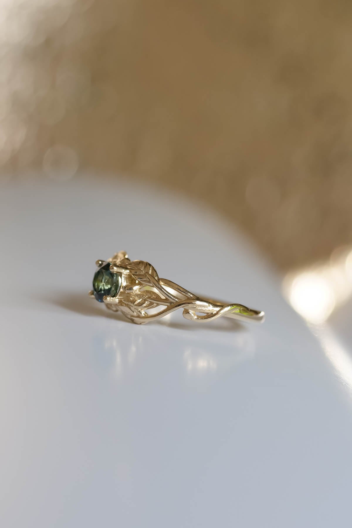 Green sapphire yellow gold engagement ring / Tilia - Eden Garden Jewelry™