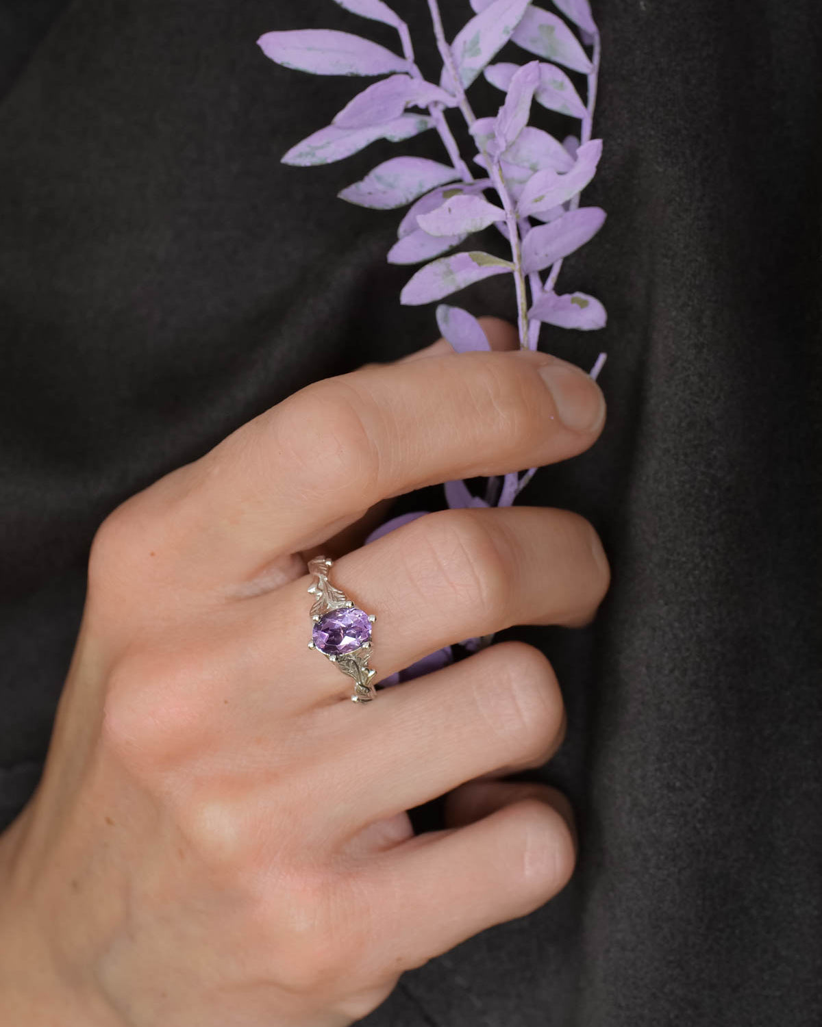 Freesia | custom engagement ring setting, oval cut 8x6 mm - Eden Garden Jewelry™