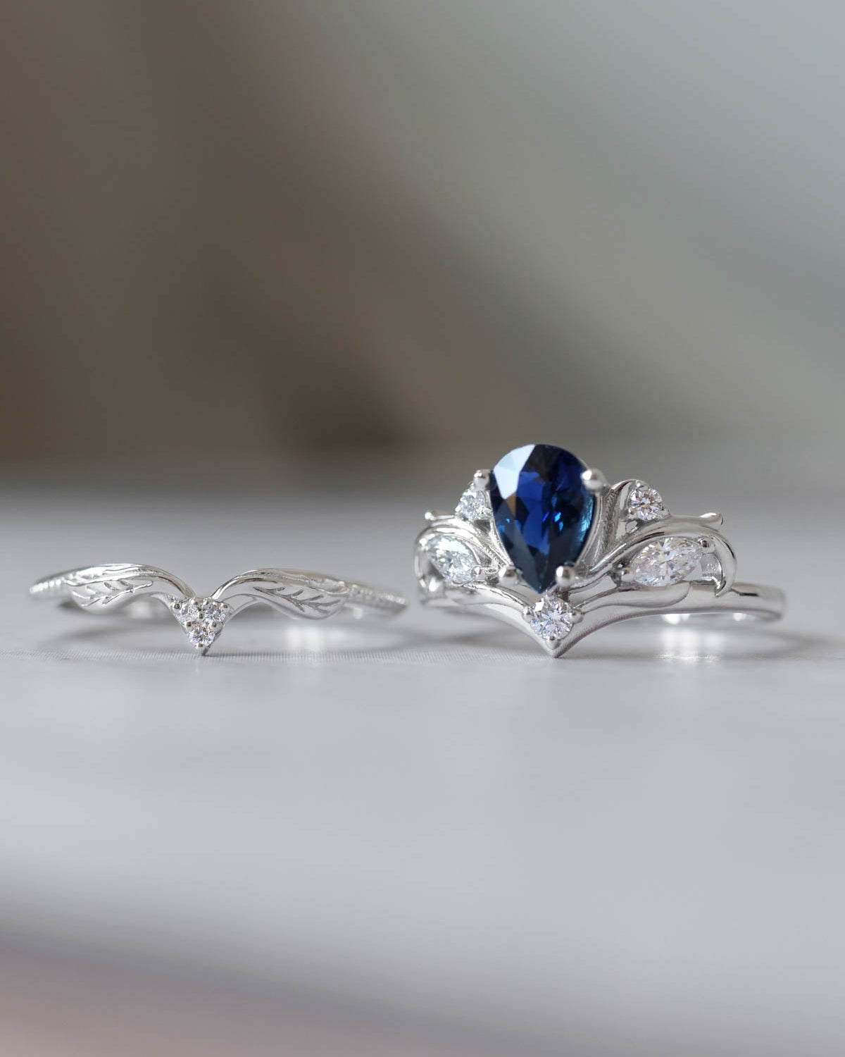 Blue sapphire leaf engagement rings, bridal ring set / Swanlake - Eden Garden Jewelry™