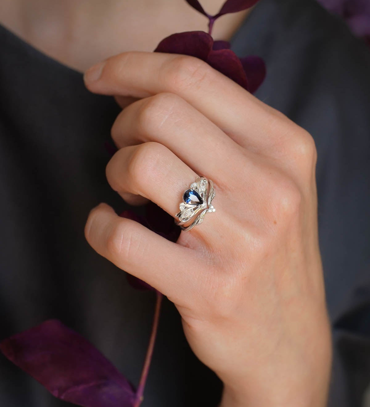 Blue sapphire leaf engagement rings, bridal ring set / Swanlake - Eden Garden Jewelry™