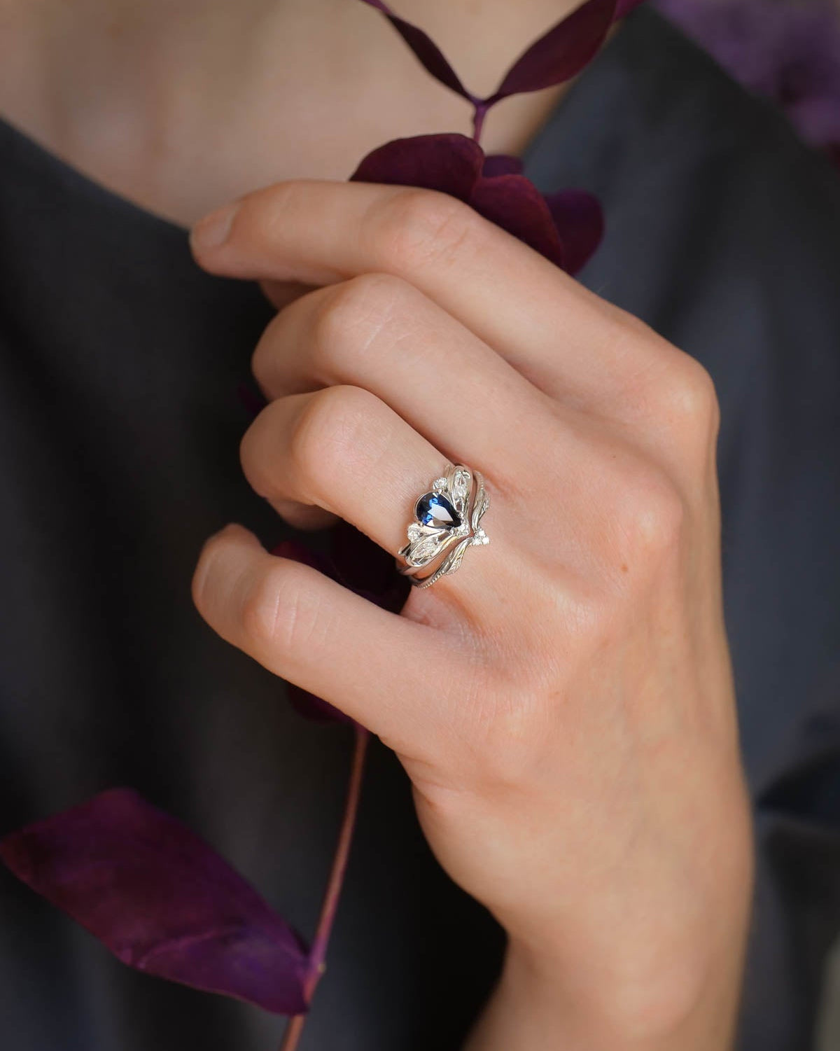 Blue sapphire leaf engagement rings, bridal ring set / Swanlake - Eden Garden Jewelry™