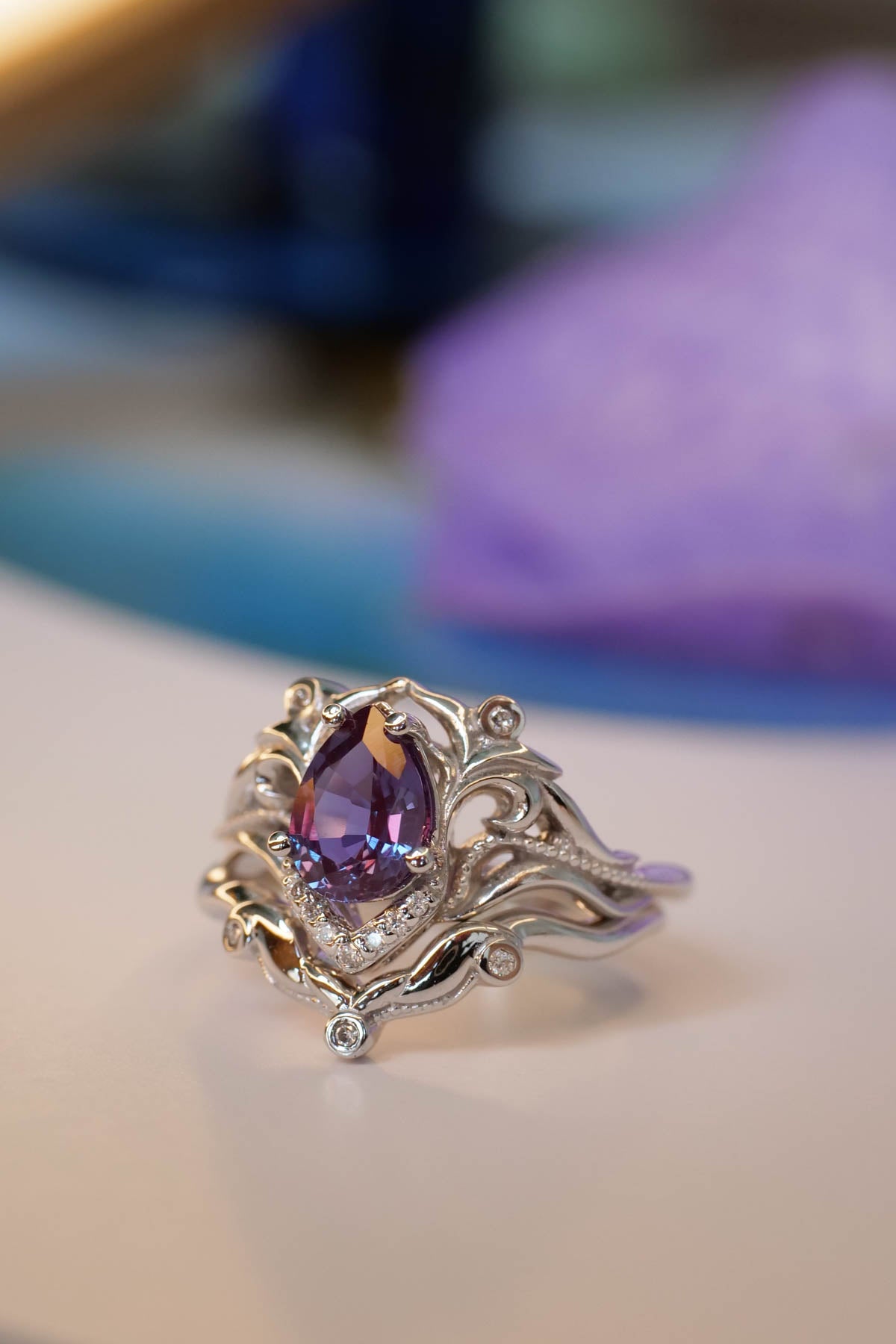 Vintage inspired gold ring with alexandrite and diamonds  / Lida - Eden Garden Jewelry™