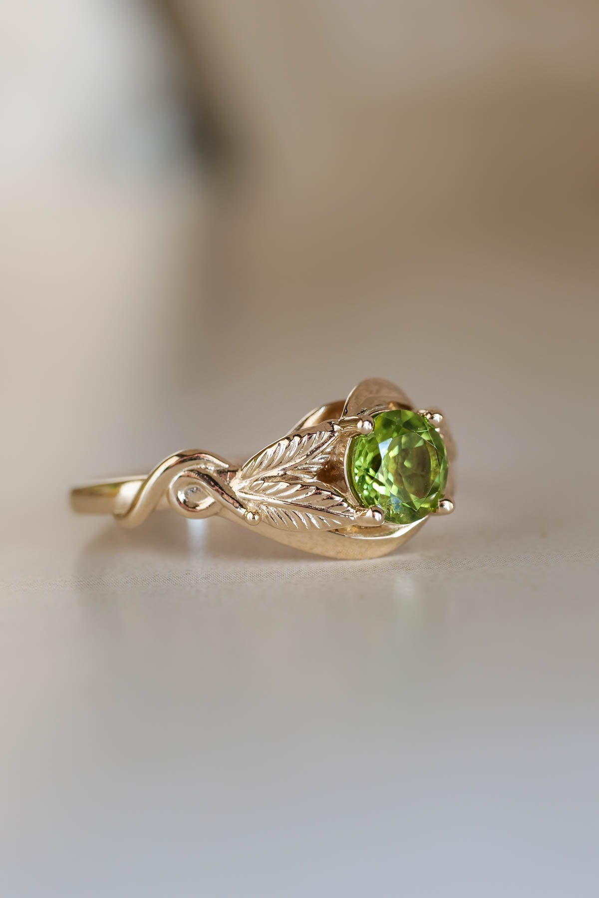 Nature proposal ring with peridot, leaves ring / Azalea - Eden Garden Jewelry™