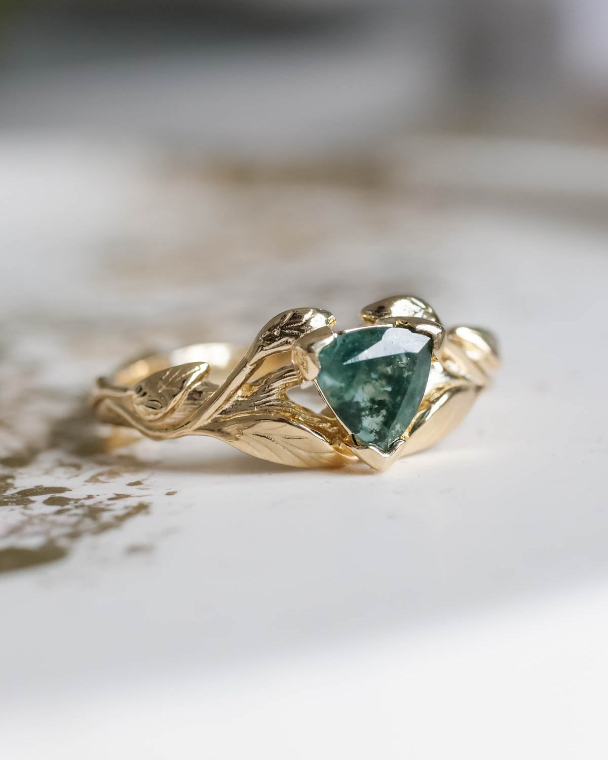 READY TO SHIP: Clematis in 14K yellow gold, trillion moss agate 6 mm, RING SIZE 7 US - Eden Garden Jewelry™