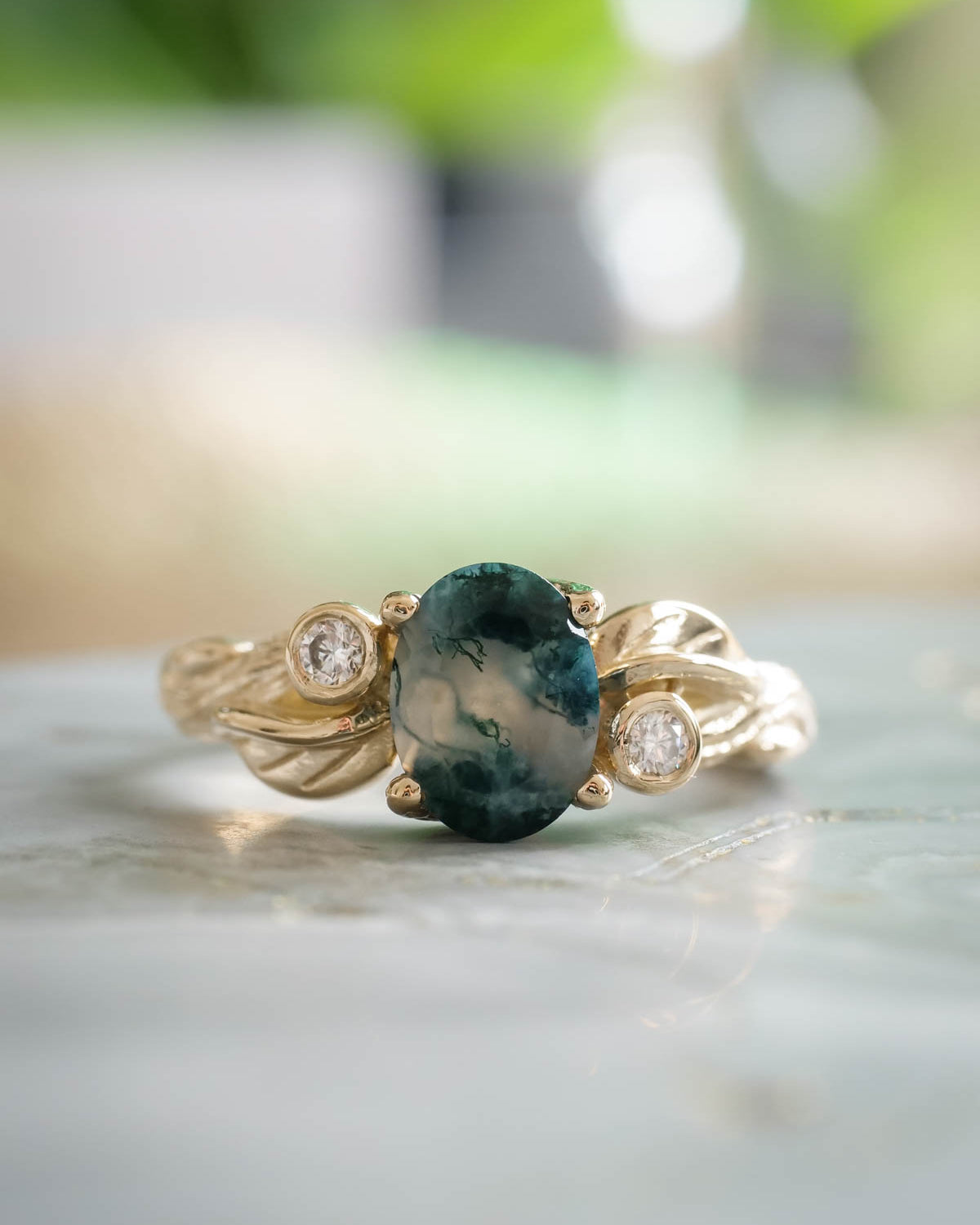 Arius vertical | 8x6 mm oval cut gemstone setting - Eden Garden Jewelry™