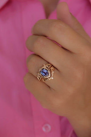 READY TO SHIP: Lida ring set in 14K rose gold, oval alexandrite 8x6 mm, moissanites, RING SIZE 6.75 US - Eden Garden Jewelry™
