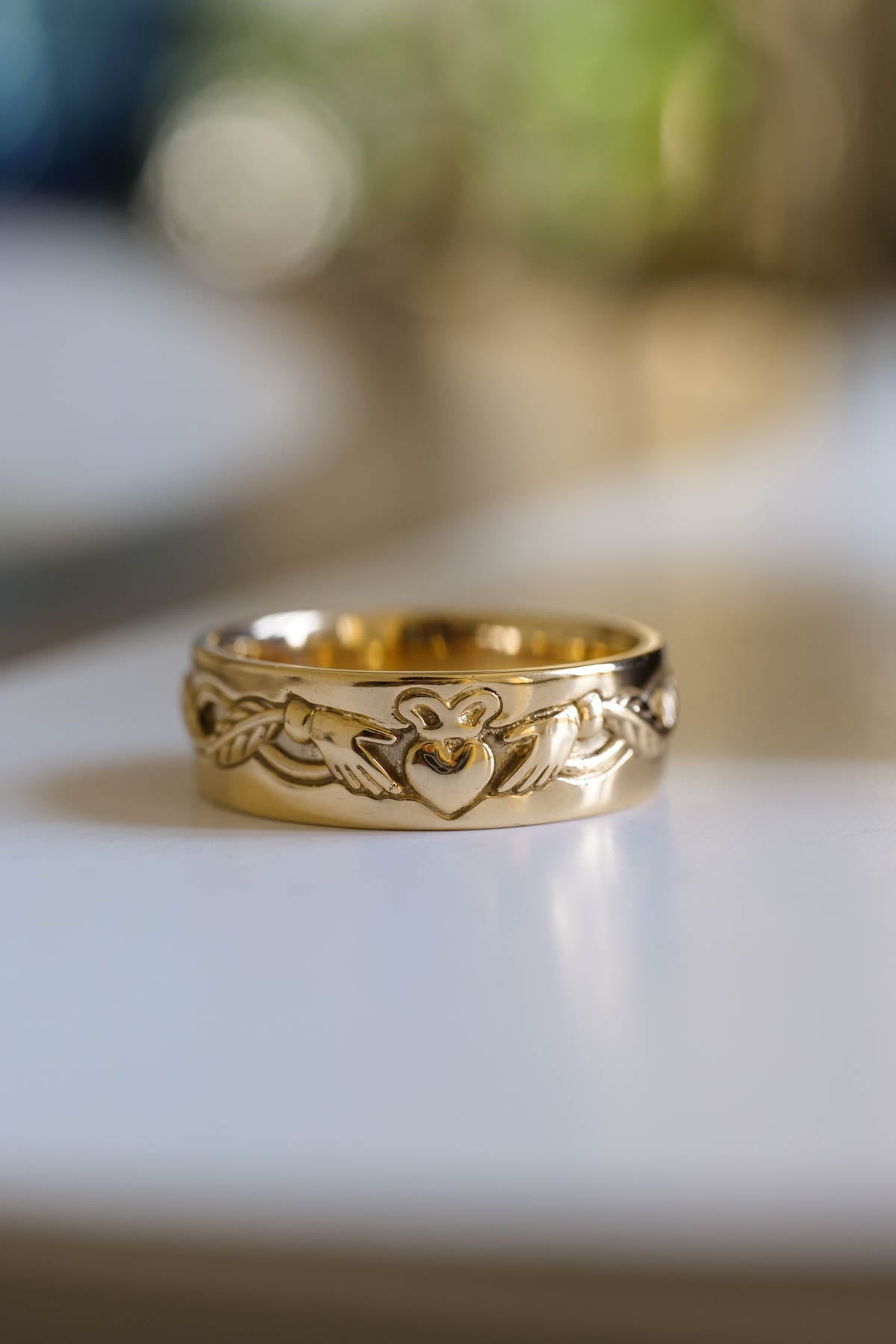 Gold Claddagh ring for men, Celtic wedding band - Eden Garden Jewelry™