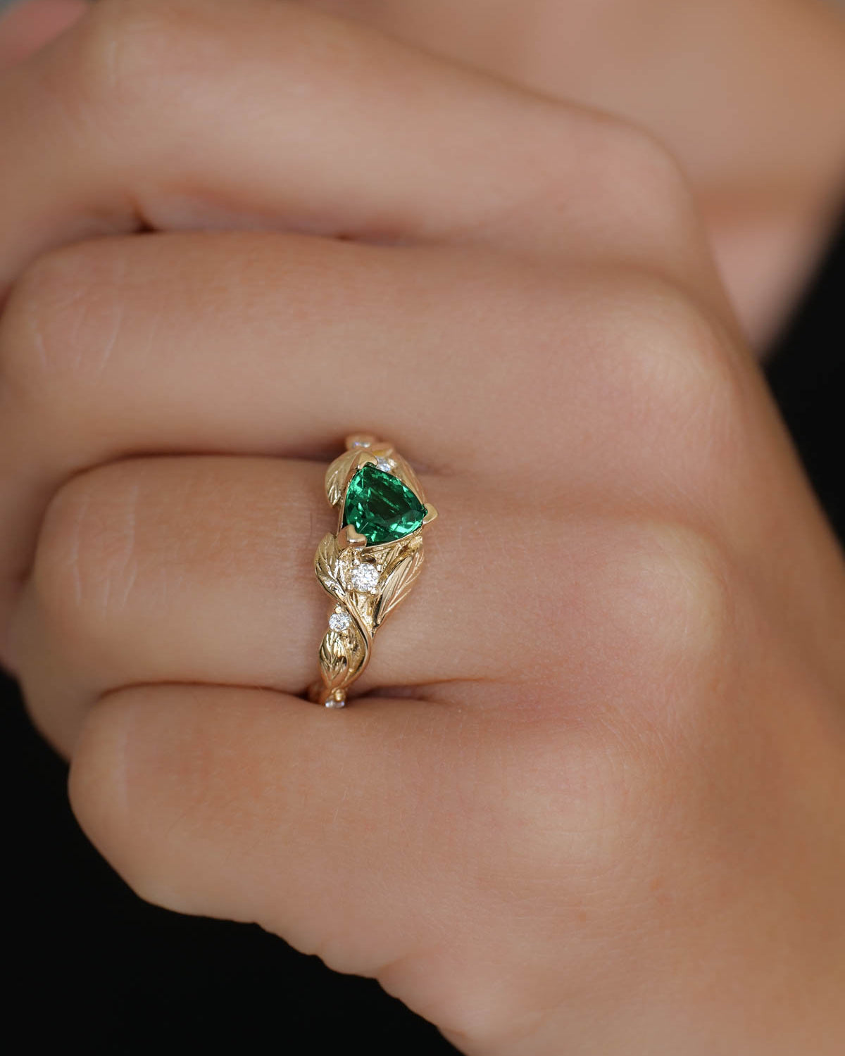 Emerald trillion cut engagement ring, gold leaves and diamonds ring / Clematis - Eden Garden Jewelry™