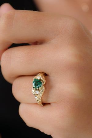 Emerald trillion cut engagement ring, gold leaves and diamonds ring / Clematis - Eden Garden Jewelry™