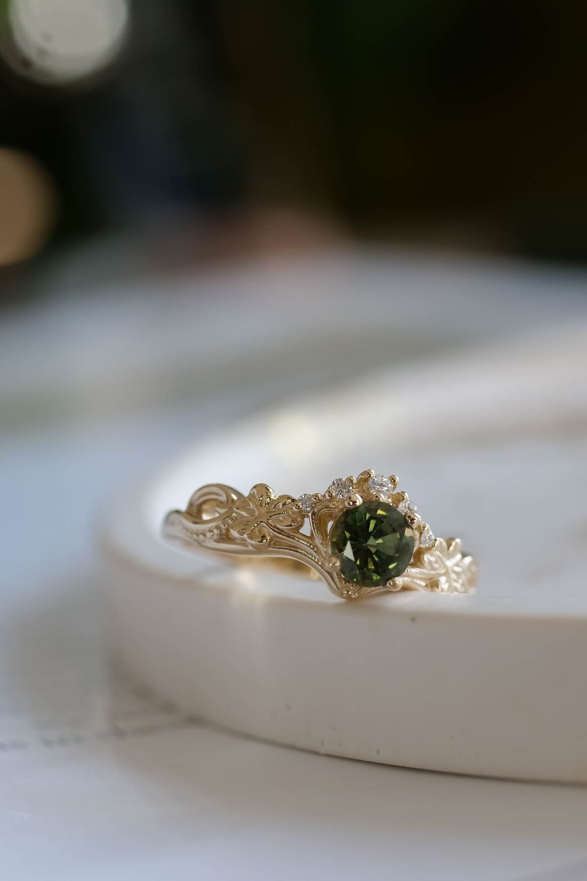 Irish engagement ring with sapphire and diamonds / Horta - Eden Garden Jewelry™