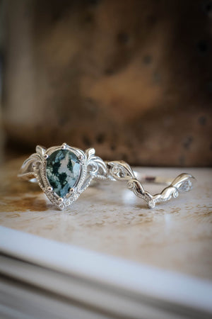 Unique moss agate bridal ring set, alternative engagement ring set / Lida - Eden Garden Jewelry™
