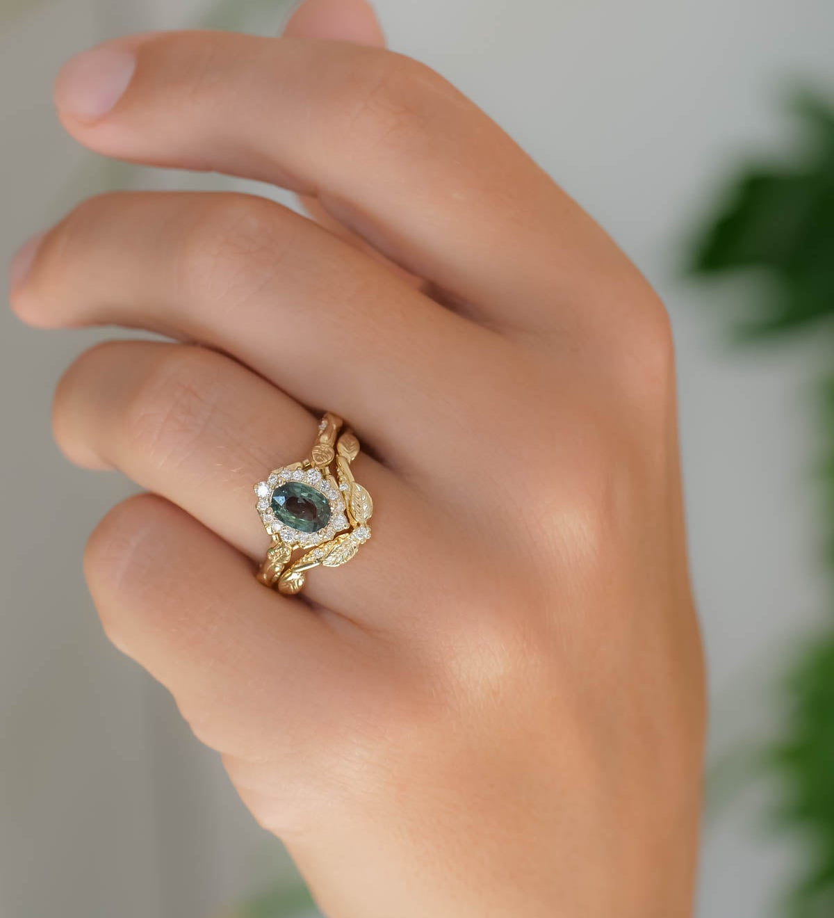 Halo sapphire leaf engagement ring set, nature inspired gold ring with diamond halo / Florentina - Eden Garden Jewelry™