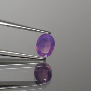 Sapphire opalescent | natural, pinkish purple, oval cut 5.8x4.5mm, VS 0.62ct - Eden Garden Jewelry™