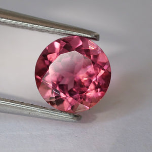 Tourmaline | orangish pink, round cut 6mm, VVS 0.9ct, Africa - Eden Garden Jewelry™