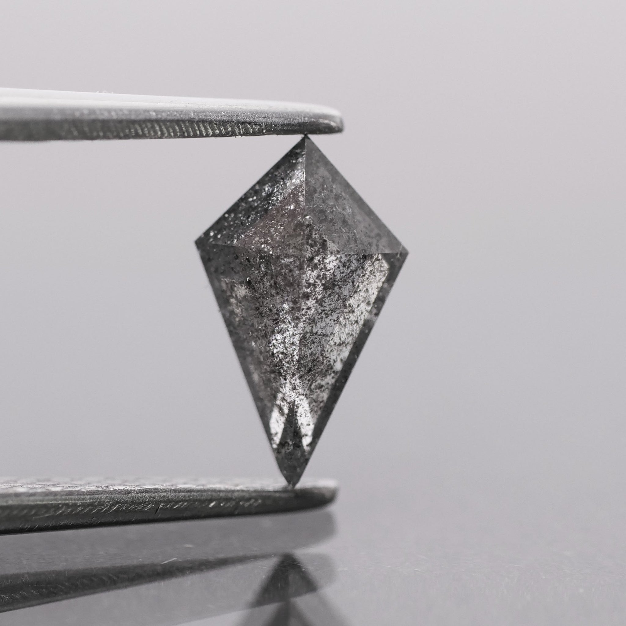 Salt & Pepper diamond | natural, kite cut 8.7mm, 0.59ct - Eden Garden Jewelry™