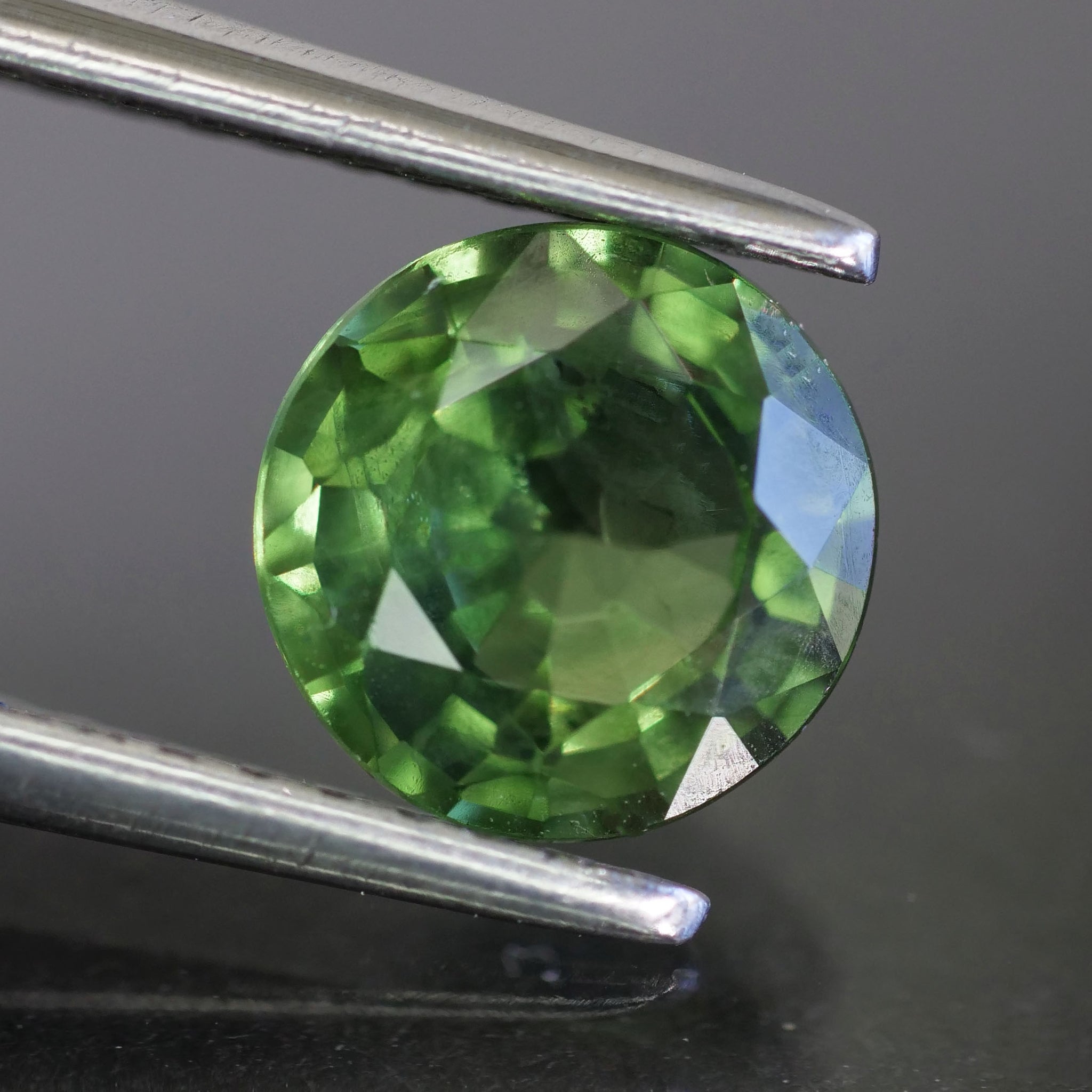 Sapphire | natural, green, round cut 6.5mm, 1.15 ct, Thailand - Eden Garden Jewelry™
