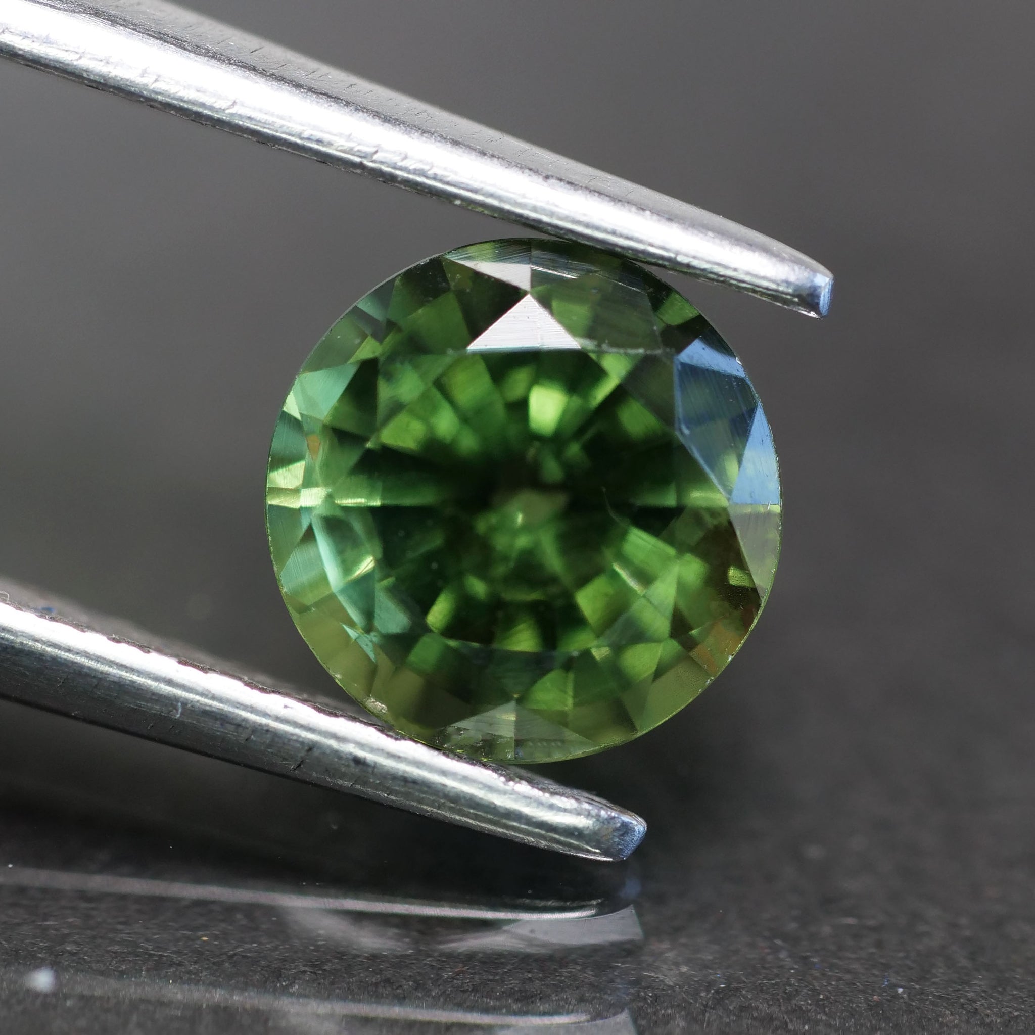 Sapphire | natural, green, round cut 6mm, 1 ct, Thailand - Eden Garden Jewelry™