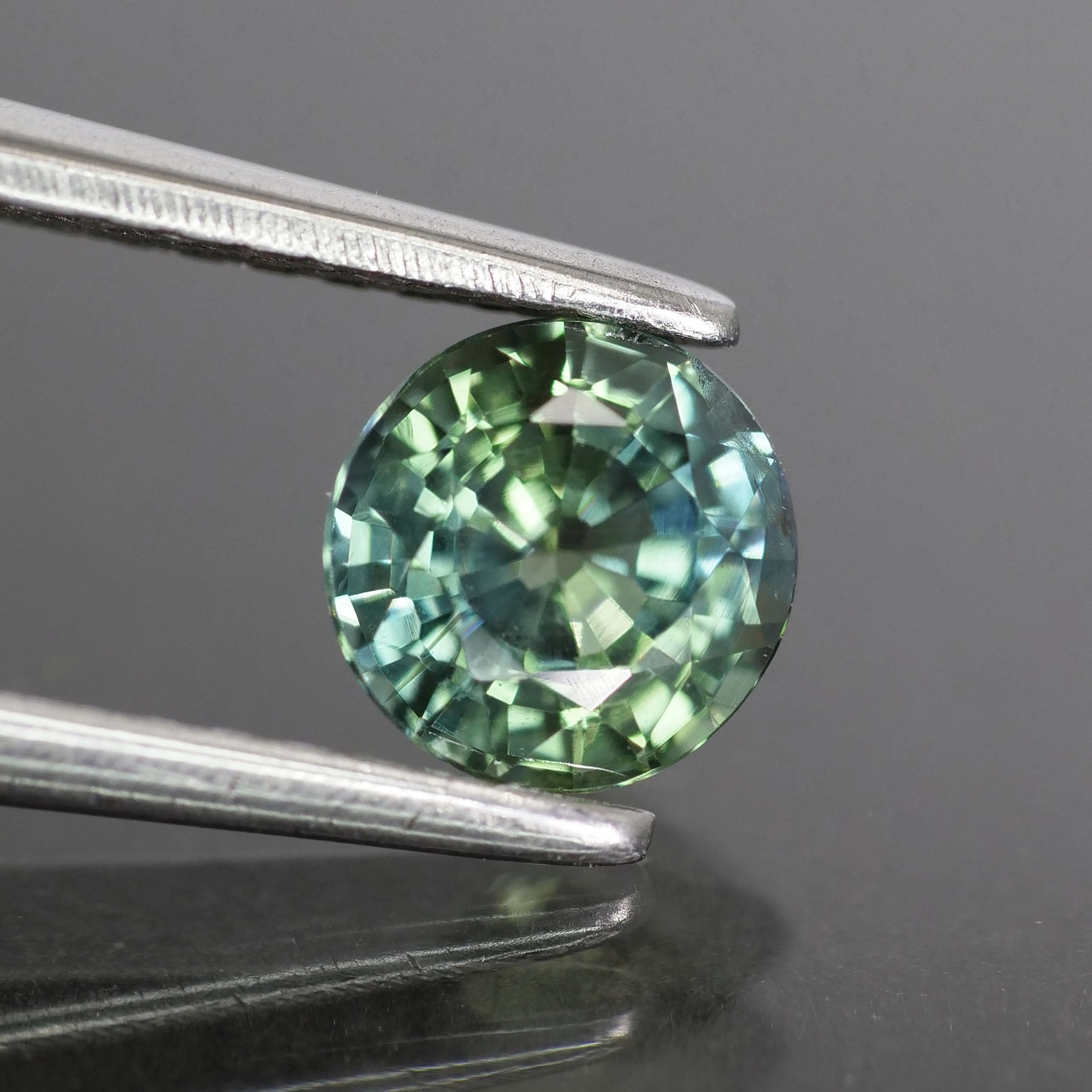 Sapphire natural, greenish blue, round VS 5mm 0.74 ct, Madagascar - Eden Garden Jewelry™