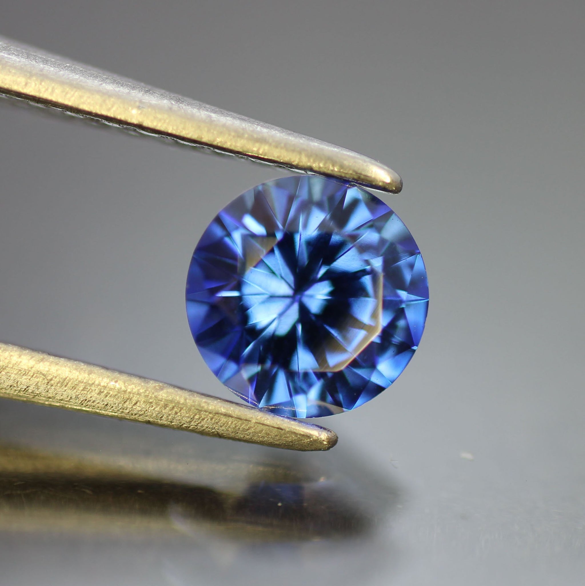 Blue Sapphire | lab created, round cut, 5mm VS 0.5ct - Eden Garden Jewelry™