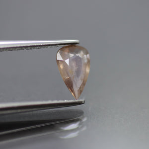 Peach Pink Sapphire | natural, pear cut 7.5 x 5mm, VS 0.6ct - Eden Garden Jewelry™