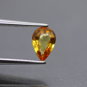 Sapphire | natural, orange, pear cut 7x5 mm, VS 0.7ct - Eden Garden Jewelry™
