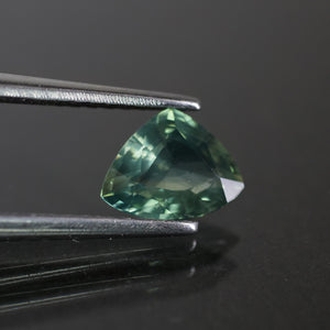 Sapphire teal | natural, bluish green, trillion cut 7x5.5mm , 0.76 ct, Australia - Eden Garden Jewelry™
