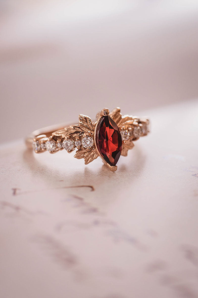 Ornate Garnet and Diamond Ring (GR-8065)