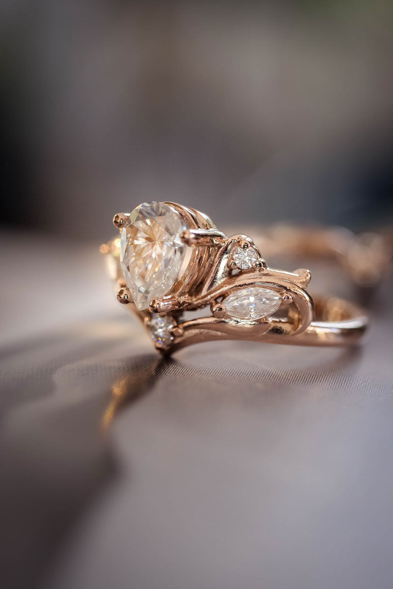 moissanite-engagement-rings-gold