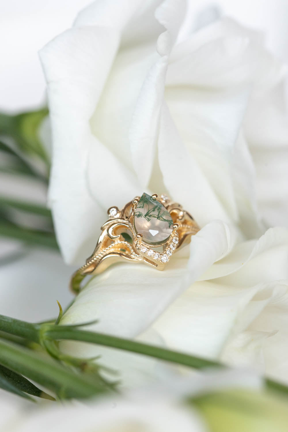 Unique pear moss agate engagement ring, gold ring with diamonds / Lida - Eden Garden Jewelry™