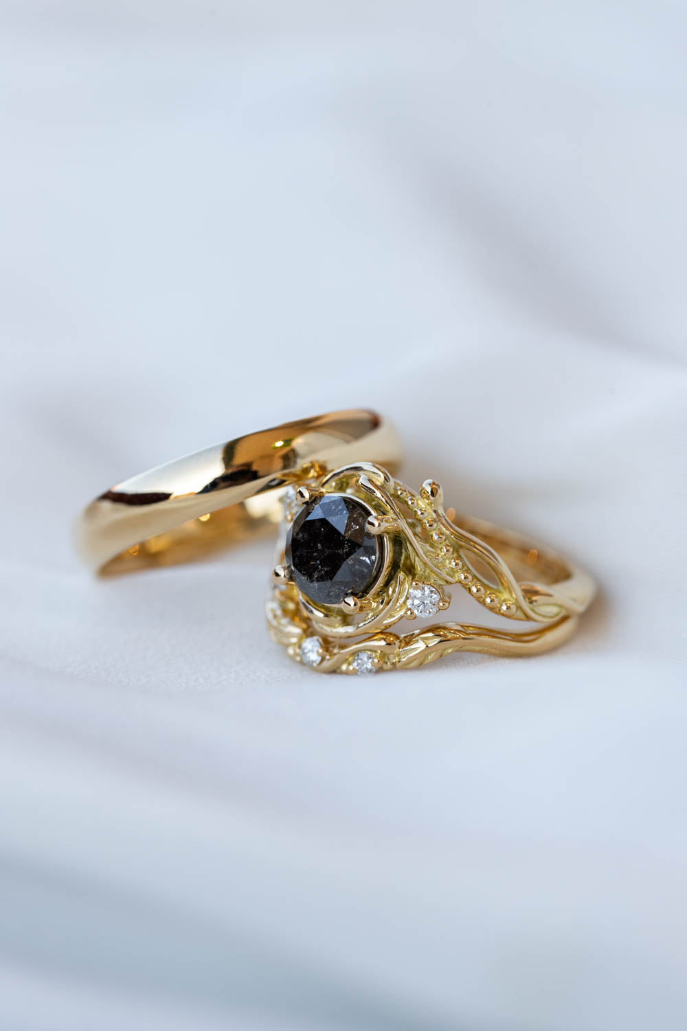 Salt and pepper diamond engagement ring set, gold bridal ring set with diamonds / Undina - Eden Garden Jewelry™