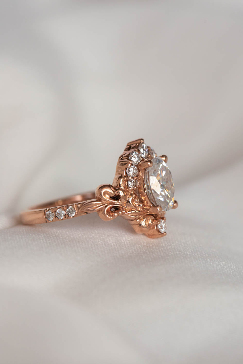 Oval lab grown diamond engagement ring, rose gold ring with diamond halo / Sophie - Eden Garden Jewelry™