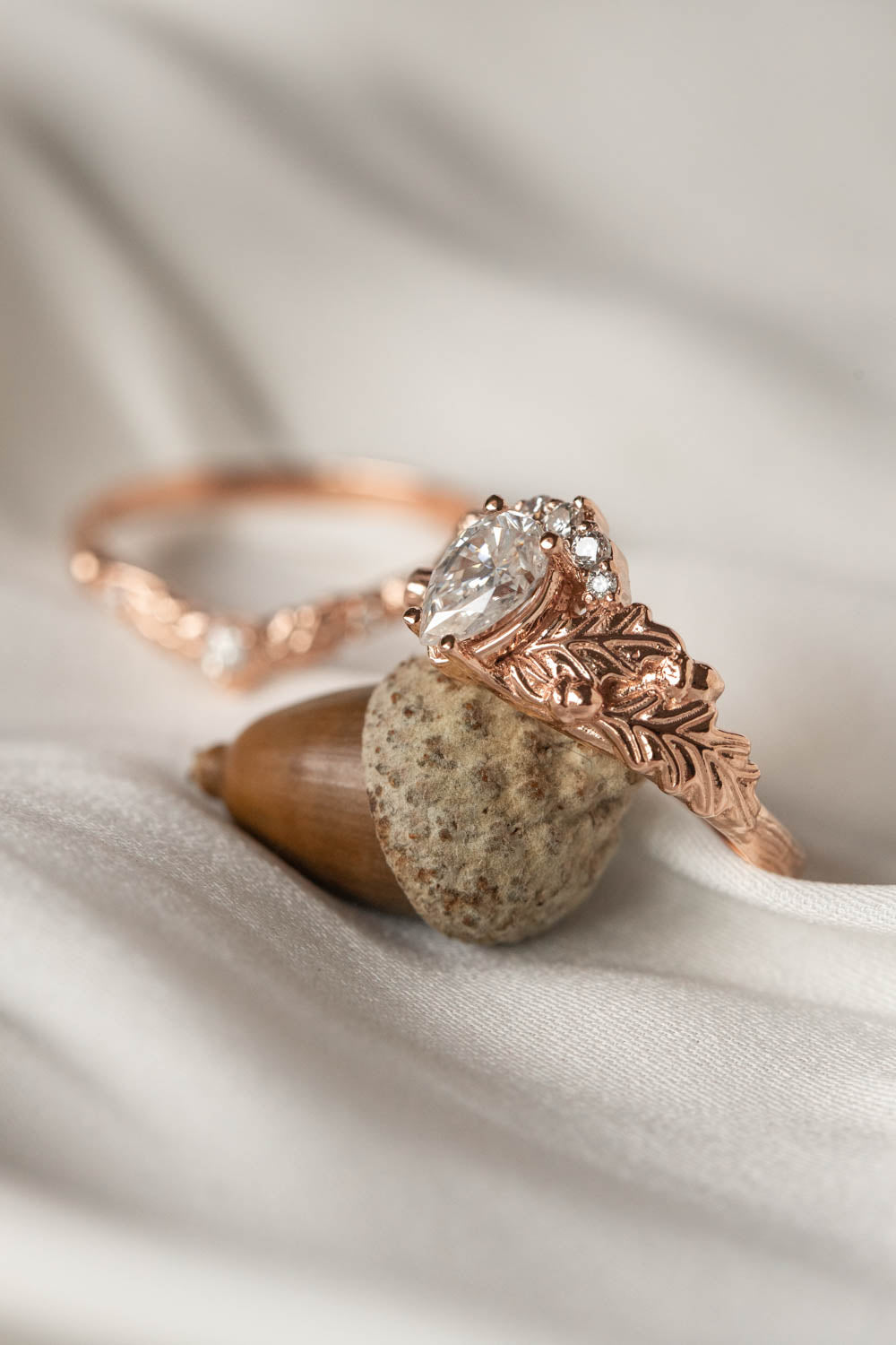 Oak tree leaves moissanite and diamond crown engagement ring / Royal Oak - Eden Garden Jewelry™