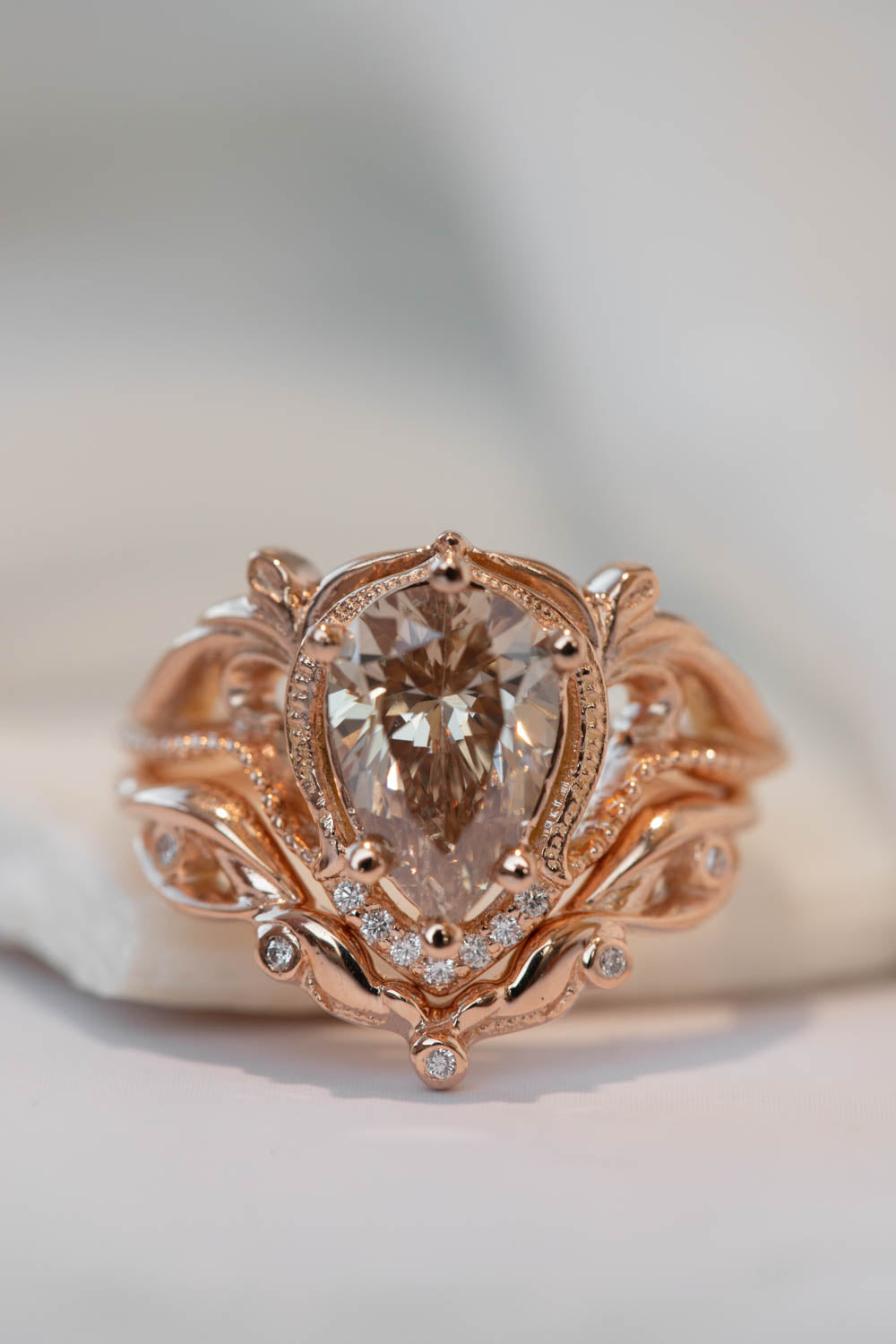 Natural pear morganite bridal ring set, rose gold ivy leaves engagement  rings / Ariadne | Eden Garden Jewelry™