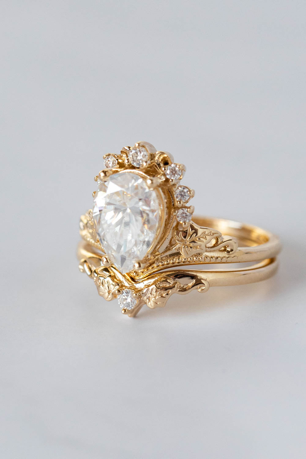 2 carat lab grown diamond bridal ring set, big pear cut ring with diamond crown / Ariadne - Eden Garden Jewelry™