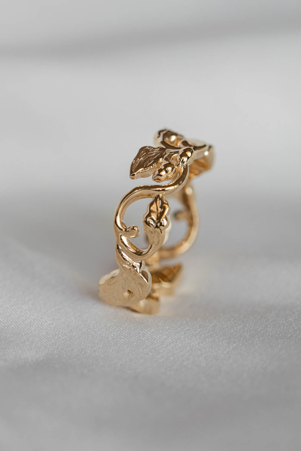 Oak leaves wedding band, ring for her, option 2 - Eden Garden Jewelry™