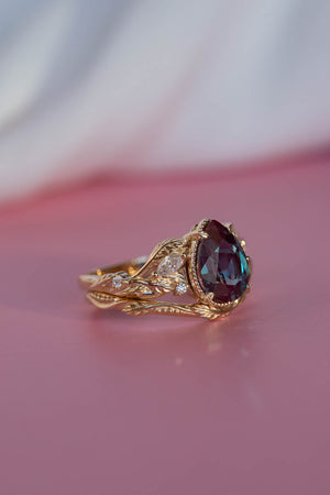 Pear alexandrite leaf bridal ring set, engagement ring set with colour changing gemstone / Patricia - Eden Garden Jewelry™