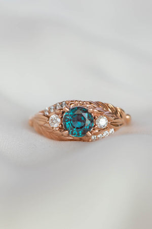 Colour changing alexandrite leaf engagement ring, nature themed diamonds ring / Verdi - Eden Garden Jewelry™