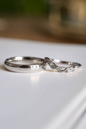 Wedding rings set for couples: classic band for him, curved leaf band for her - Eden Garden Jewelry™